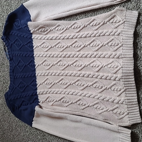 Women Sweater size S - Picture 8 of 11